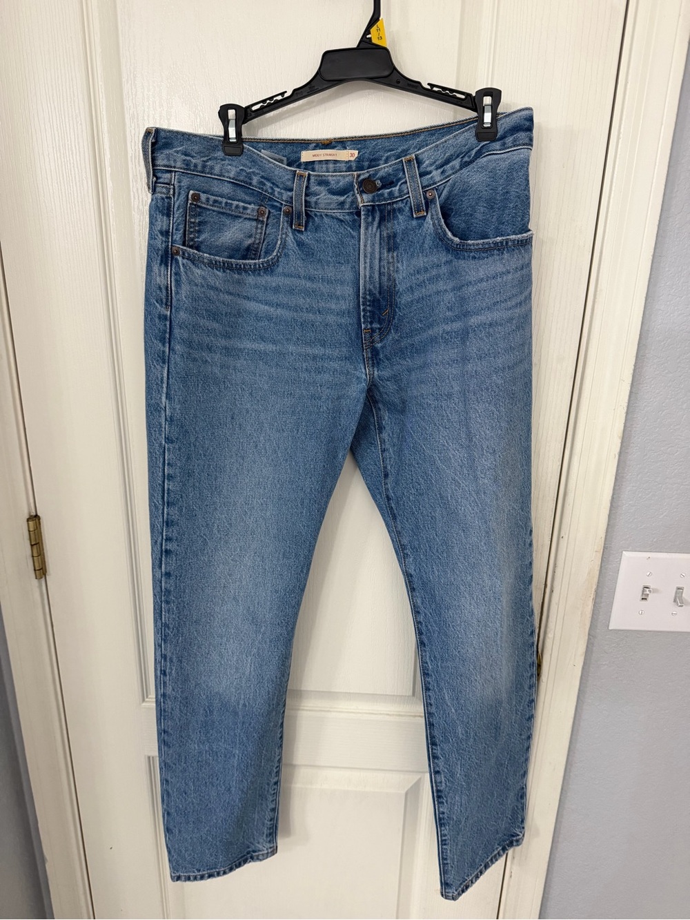 Levi’s Premium Middy Straight Jeans Size 30 Medium Wash